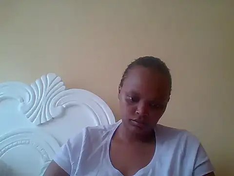 Snapshot of Sexxy-Shie chatting on 09-18-25, 06:59 Sexxy-Shie online show from 09-18-25, 06:59