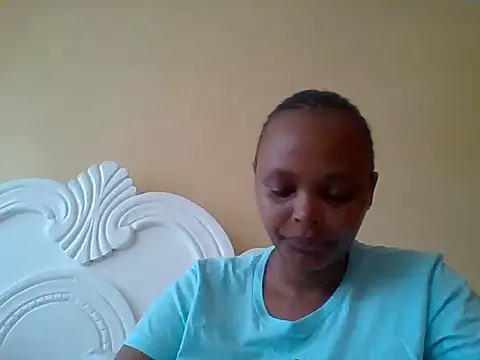 Snapshot of Sexxy-Shie chatting on 09-26-25, 06:50 Sexxy-Shie online show from 09-26-25, 06:50