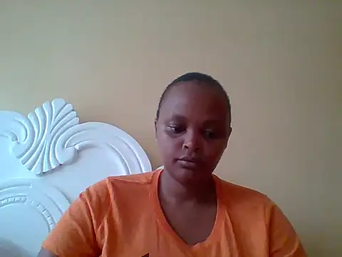 Snapshot of Sexxy-Shie chatting on 09-28-25, 07:25 Sexxy-Shie online show from 09-28-25, 07:25