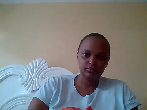 Snapshot of Sexxy-Shie chatting on 10-08-25, 06:11 Sexxy-Shie online show from 10-08-25, 06:11