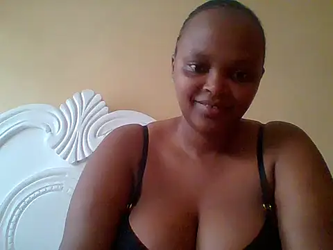 Snapshot of Sexxy-Shie chatting on 10-18-25, 06:16 Sexxy-Shie online show from 10-18-25, 06:16