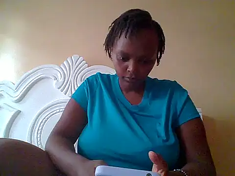 Snapshot of Sexxy-Shie chatting on 03-01-26, 05:53 Sexxy-Shie online show from 03-01-26, 05:53