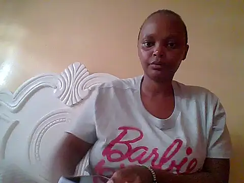 Snapshot of Sexxy-Shie chatting on 03-08-26, 06:39 Sexxy-Shie online show from 03-08-26, 06:39