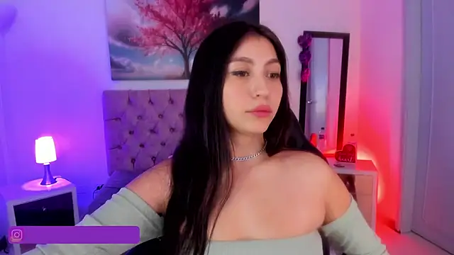Snapshot of Julianaa_Castro_ chatting on 03-04-25, 11:51 Julianaa Castro online show from 03-04-25, 11:51