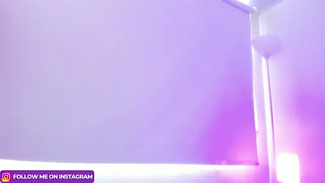 Snapshot of Julianaa_Castro_ chatting on 03-13-25, 02:55 Julianaa Castro online show from 03-13-25, 02:55