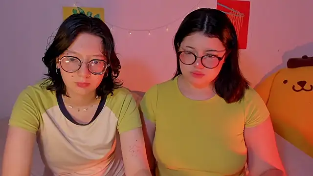 Snapshot of Gaby_Danna chatting on 11-15-25, 06:55 Gaby Danna online show from 11-15-25, 06:55