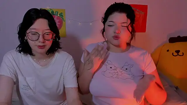 Snapshot of Gaby_Danna chatting on 11-19-25, 01:49 Gaby Danna online show from 11-19-25, 01:49