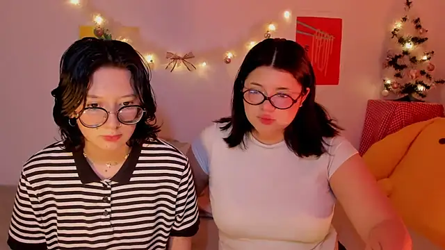 Snapshot of Gaby_Danna chatting on 12-18-25, 04:29 Gaby Danna online show from 12-18-25, 04:29