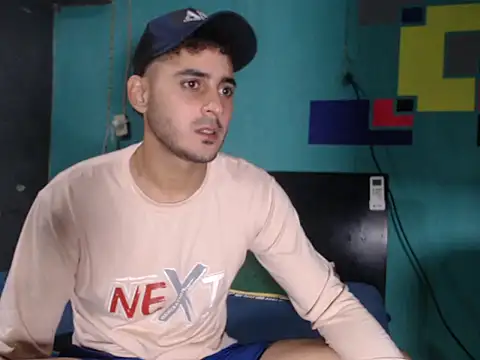 Snapshot of xxxxhotxoxo chatting on 11-28-25, 06:05 xxxxhotxoxo online show from 11-28-25, 06:05