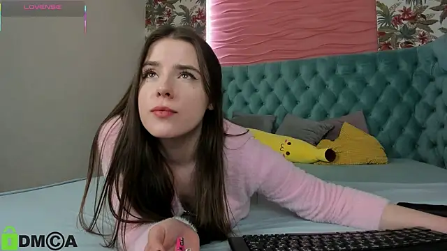 Haley Gars online show from 02-15-26, 03:58