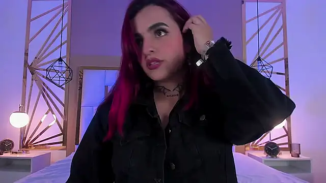 Snapshot of valeriee_millerr_ chatting on 12-20-24, 06:24 valeriee millerr online show from 12-20-24, 06:24