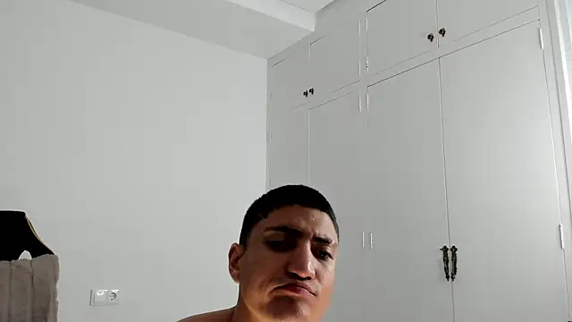 Snapshot of dan01_ chatting on 03-18-25, 07:52 dan01 online show from 03-18-25, 07:52