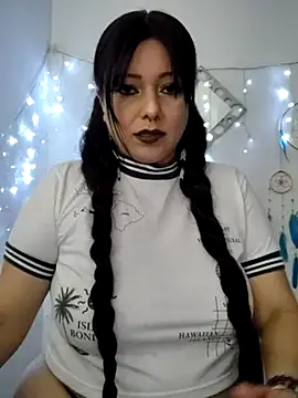 Snapshot of kristal_ktl chatting on 07-31-26, 02:22 kristal ktl online show from 07-31-26, 02:22