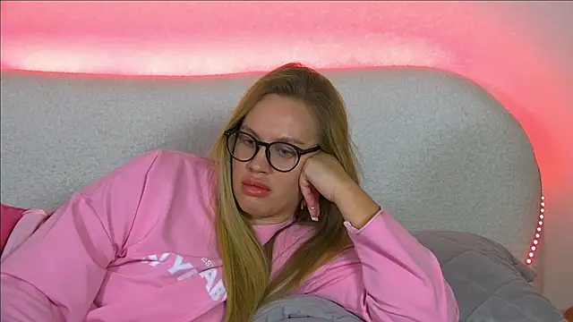 MariaNeumann online show from 01-25-25, 09:35