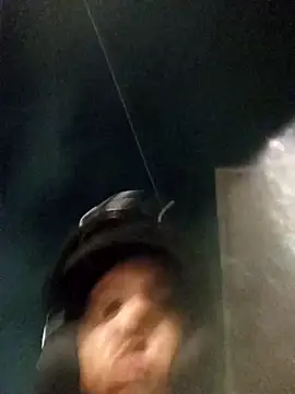 Snapshot of Elvergon3456 chatting on 10-04-25, 08:34 Elvergon3456 online show from 10-04-25, 08:34