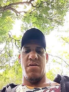 Snapshot of Elvergon3456 chatting on 03-29-26, 04:51 Elvergon3456 online show from 03-29-26, 04:51