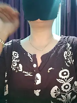 Aishwaryaa 69 online show from 09-12-25, 03:17