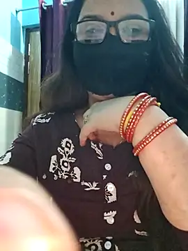 Aishwaryaa 69 online show from 10-26-25, 10:21