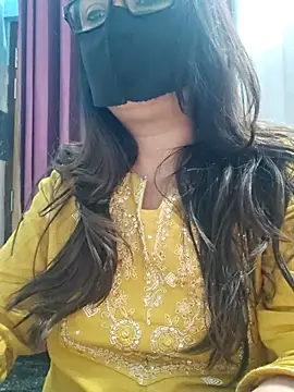 Aishwaryaa 69 online show from 04-10-26, 02:39