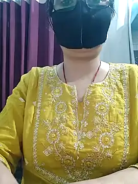 Snapshot of Aishwaryaa_69 chatting on 05-08-26, 02:50 Aishwaryaa 69 online show from 05-08-26, 02:50