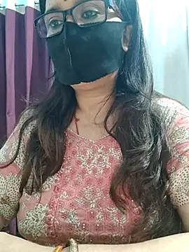 Snapshot of Aishwaryaa_69 chatting on 07-04-26, 02:29 Aishwaryaa 69 online show from 07-04-26, 02:29