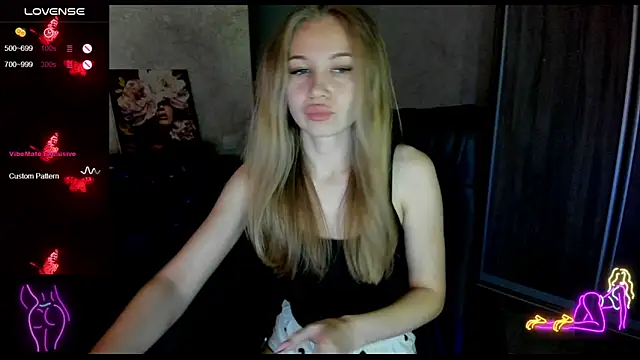  NigoNika online show from 10-29-25, 12:02