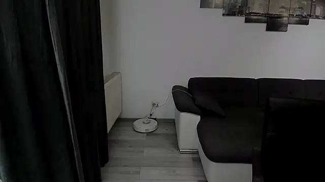 Snapshot of Richarddarell1 chatting on 11-18-25, 05:56 Richarddarell1 online show from 11-18-25, 05:56