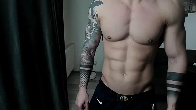 Snapshot of Richarddarell1 chatting on 02-05-26, 05:56 Richarddarell1 online show from 02-05-26, 05:56