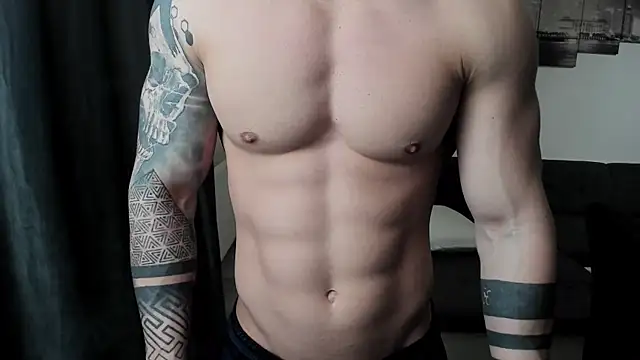 Snapshot of Richarddarell1 chatting on 02-16-26, 06:20 Richarddarell1 online show from 02-16-26, 06:20