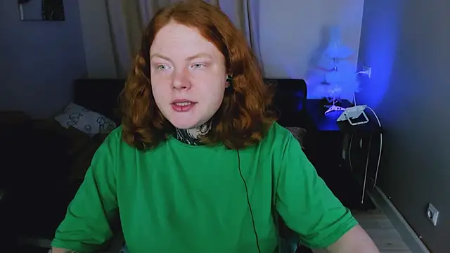 Snapshot of Cassie_xKiss chatting on 12-20-25, 08:49 Cassie xKiss online show from 12-20-25, 08:49