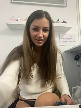 Lanaa19 online show from 12-15-24, 11:12