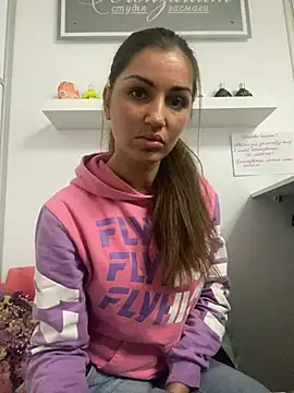 Lanaa19 online show from 12-21-24, 11:11