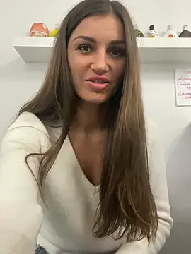 Lanaa19 online show from 12-27-24, 12:56