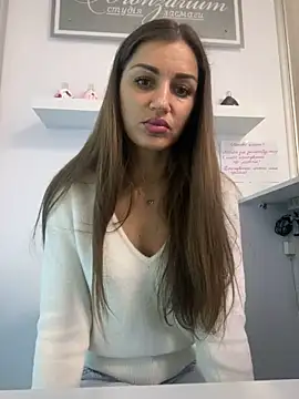 Lanaa19 online show from 01-31-25, 02:28