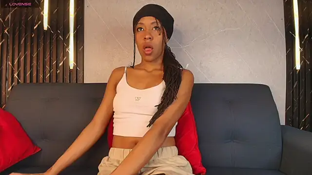 Kloe Suarez  online show from 01-27-25, 11:54