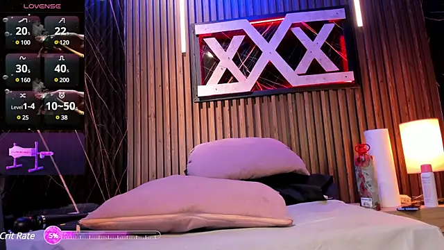 Kloe Suarez  online show from 02-14-25, 03:54