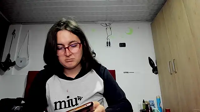 Snapshot of Sweet-Suck69 chatting on 01-02-25, 12:55 Sweet-Suck69 online show from 01-02-25, 12:55