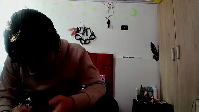 Snapshot of Sweet-Suck69 chatting on 01-06-25, 08:18 Sweet-Suck69 online show from 01-06-25, 08:18