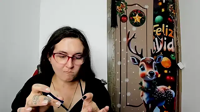 Snapshot of Sweet-Suck69 chatting on 01-10-25, 04:33 Sweet-Suck69 online show from 01-10-25, 04:33