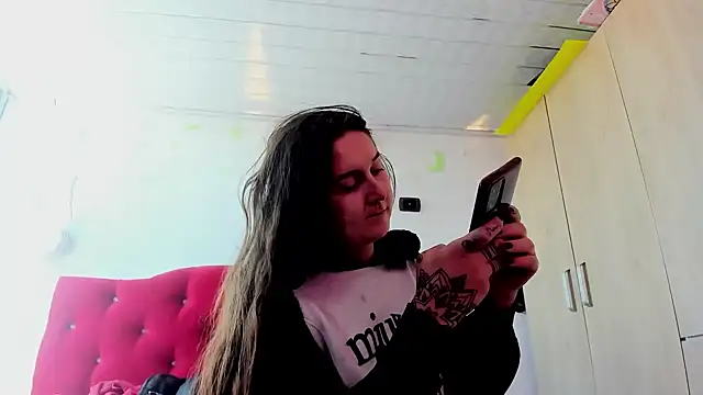 Snapshot of Sweet-Suck69 chatting on 01-20-25, 03:50 Sweet-Suck69 online show from 01-20-25, 03:50