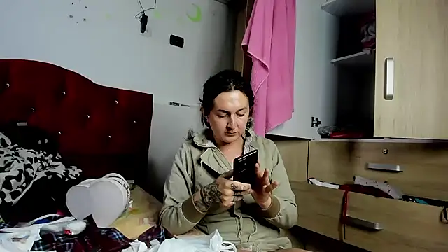 Snapshot of Sweet-Suck69 chatting on 03-17-25, 10:49 Sweet-Suck69 online show from 03-17-25, 10:49