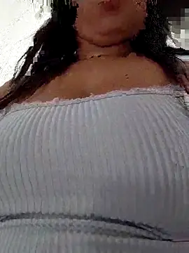 Snapshot of ArabicSilka chatting on 10-17-25, 03:58 ArabicSilka online show from 10-17-25, 03:58