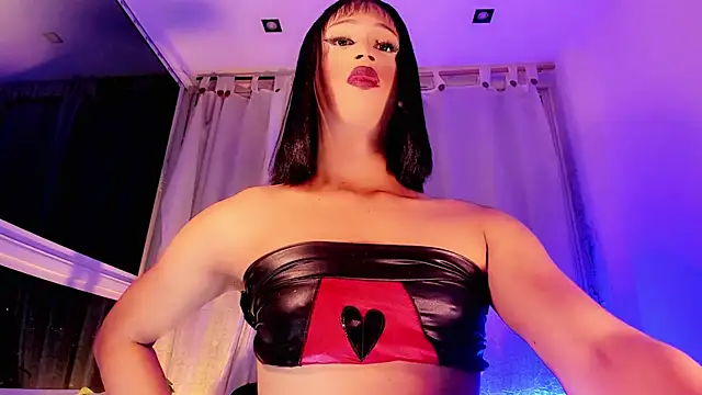 Vianca Chanel online show from 09-28-25, 08:31