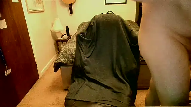 Snapshot of Hairy_Guy30 chatting on 01-30-25, 08:53 Hairy Guy30 online show from 01-30-25, 08:53