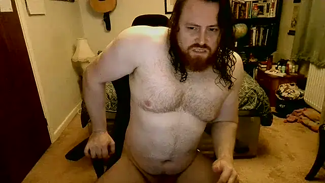 Snapshot of Hairy_Guy30 chatting on 10-05-25, 10:18 Hairy Guy30 online show from 10-05-25, 10:18