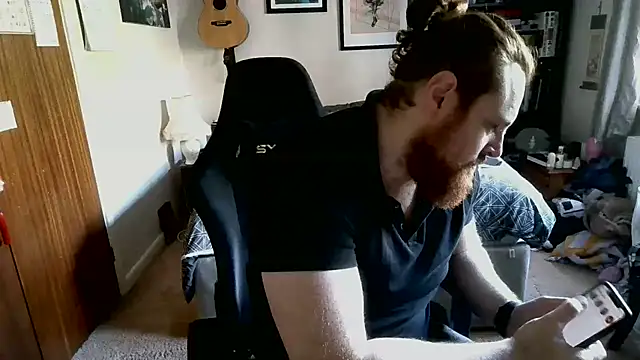 Snapshot of Hairy_Guy30 chatting on 11-08-25, 12:49 Hairy Guy30 online show from 11-08-25, 12:49