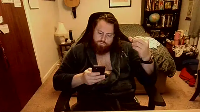 Snapshot of Hairy_Guy30 chatting on 12-02-25, 01:44 Hairy Guy30 online show from 12-02-25, 01:44