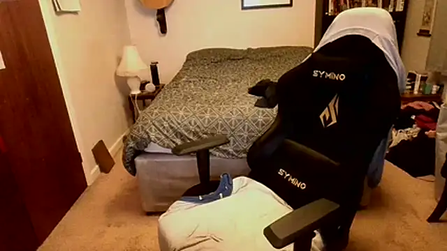 Hairy Guy30 online show from 04-26-26, 12:41