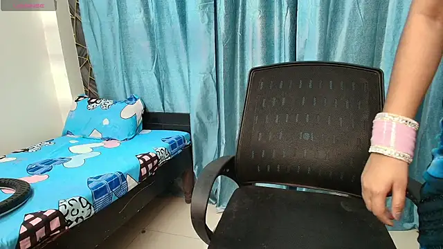 Cute-Russian online show from 09-10-25, 04:12