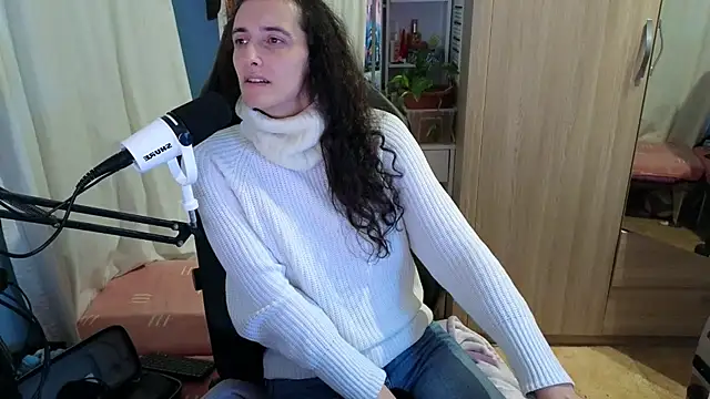 Snapshot of MemiKouki chatting on 11-24-25, 05:01 MemiKouki online show from 11-24-25, 05:01